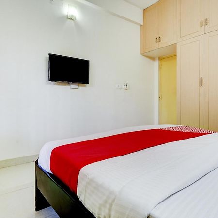Hotel O J2 Service Apartment Madras Buitenkant foto