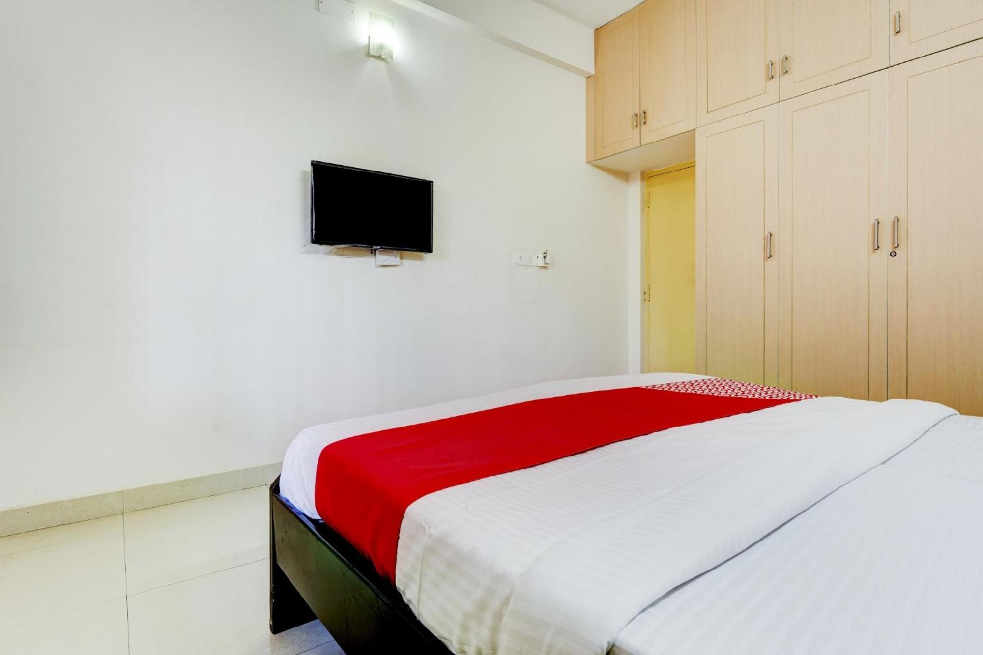 Hotel O J2 Service Apartment Madras Buitenkant foto