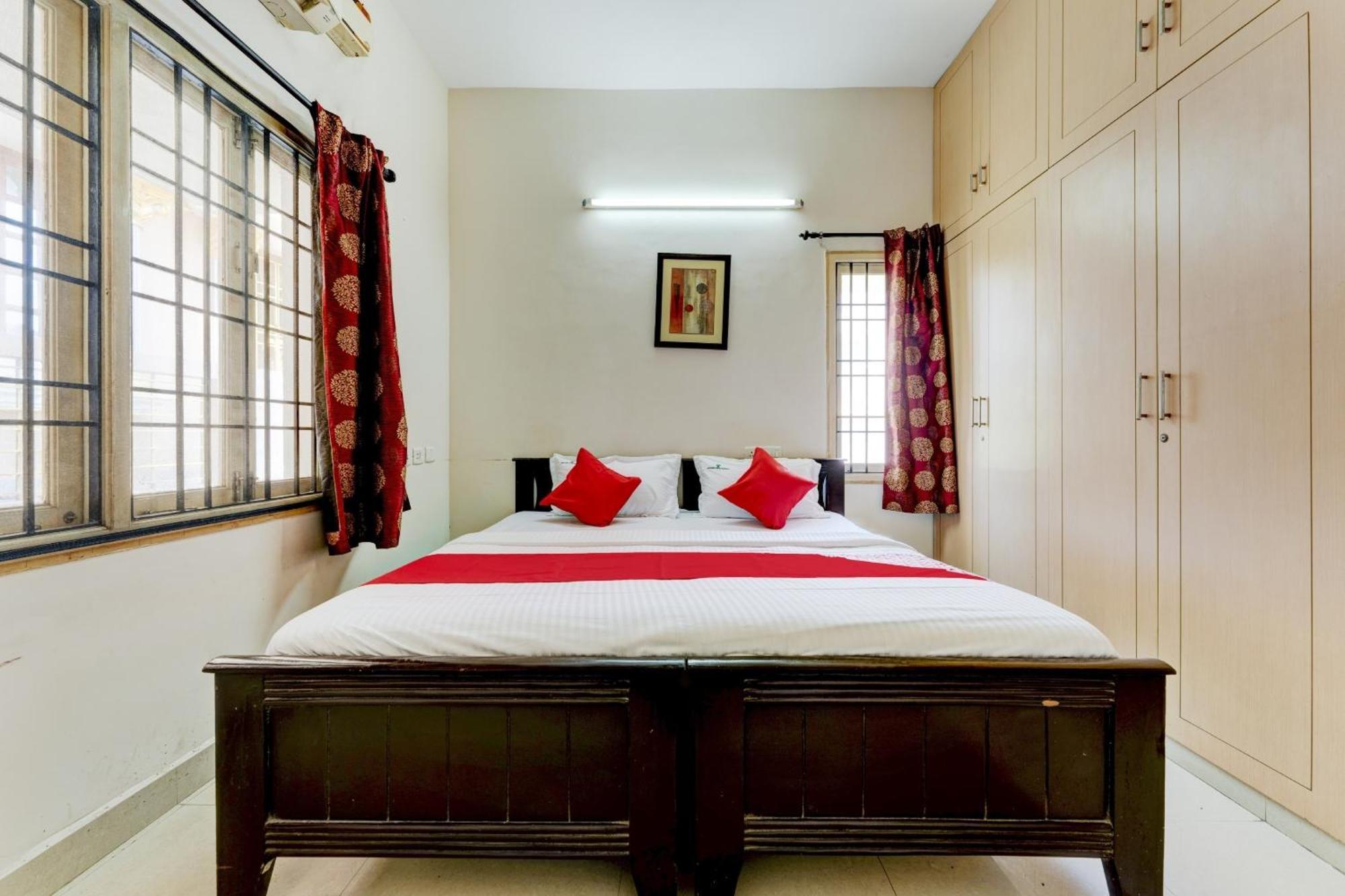 Hotel O J2 Service Apartment Madras Buitenkant foto