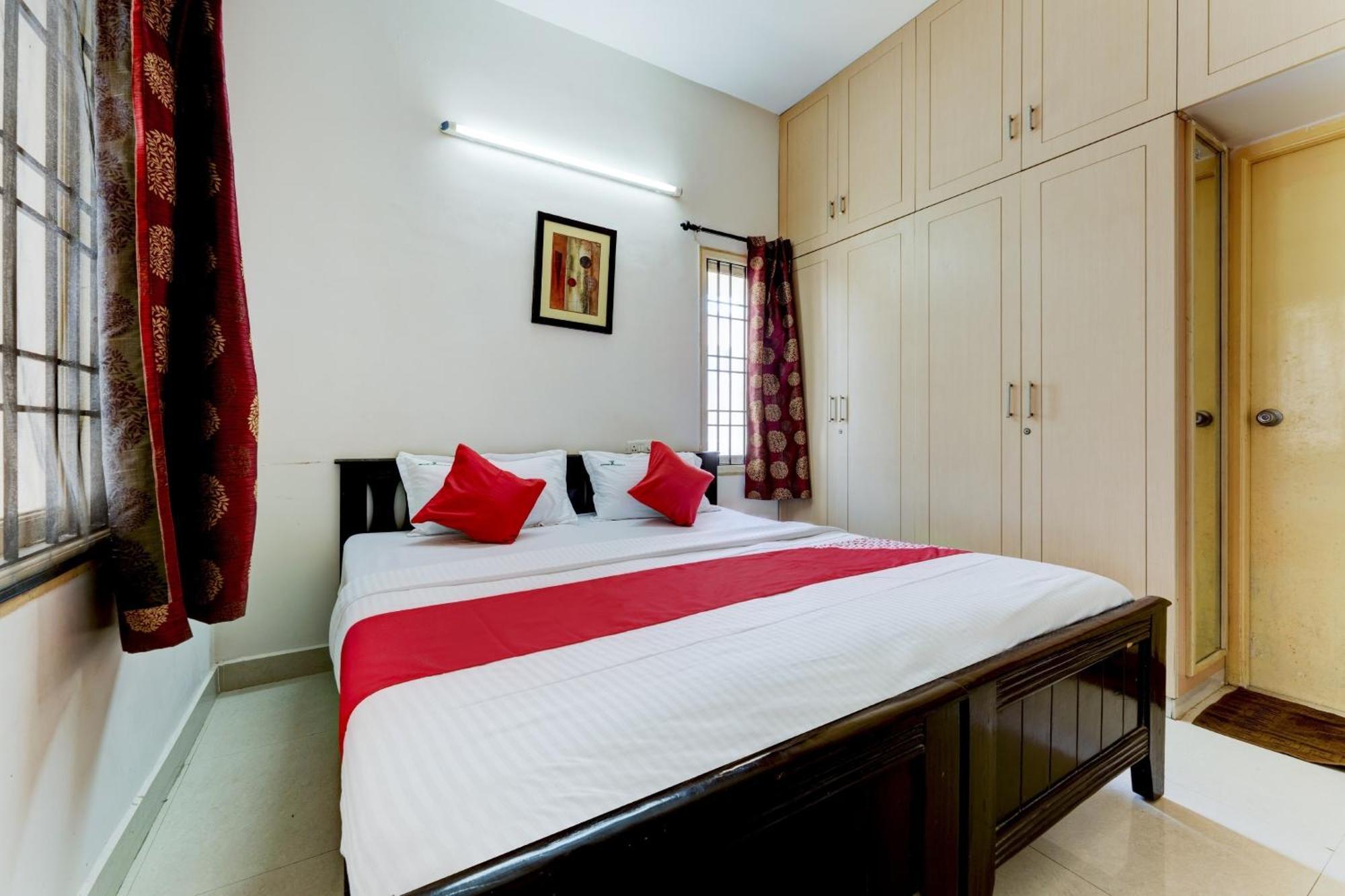 Hotel O J2 Service Apartment Madras Buitenkant foto